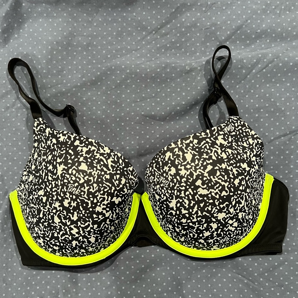 Victoria’s Secret bra, good condition sz 34DD